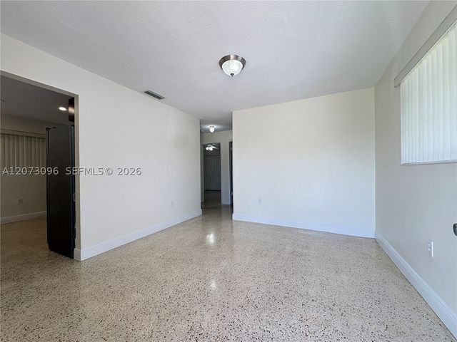 6777 SW 21st St 6779, Miami, FL 33155