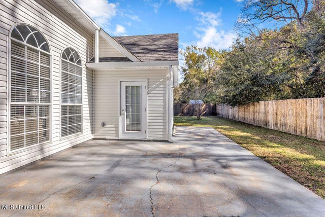 9 Pecan Lane, Long Beach, MS 39560