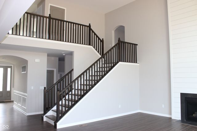 6933 Bayview Run, Mccordsville, IN 46055