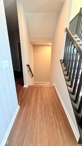 6933 Bayview Run, Mccordsville, IN 46055