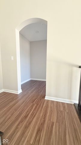 6933 Bayview Run, Mccordsville, IN 46055