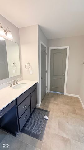 6933 Bayview Run, Mccordsville, IN 46055