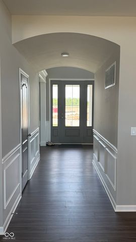 6933 Bayview Run, Mccordsville, IN 46055