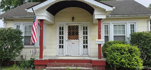 724 Alexandrine Ave Avenue, Mount Morris, MI 48458