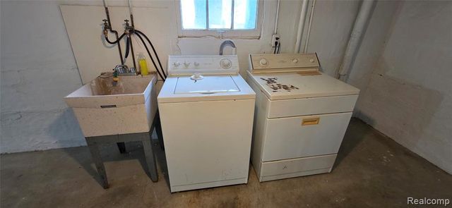 724 Alexandrine Ave Avenue, Mount Morris, MI 48458