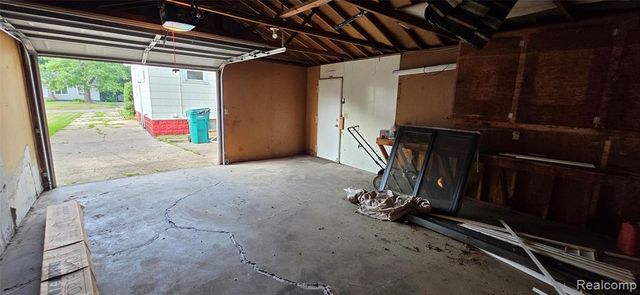 724 Alexandrine Ave Avenue, Mount Morris, MI 48458