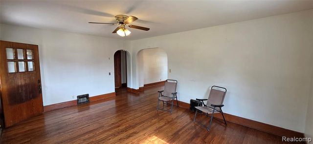 724 Alexandrine Ave Avenue, Mount Morris, MI 48458