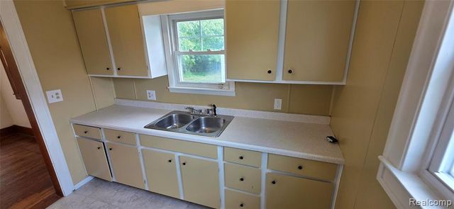 724 Alexandrine Ave Avenue, Mount Morris, MI 48458