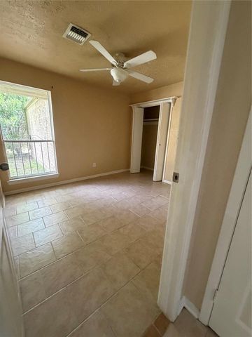 13310 Robinglen Drive, Houston, TX 77083