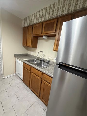 13310 Robinglen Drive, Houston, TX 77083