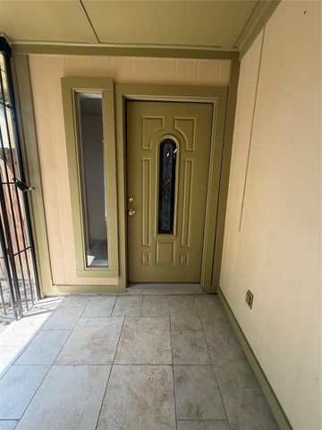 13310 Robinglen Drive, Houston, TX 77083