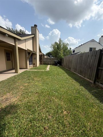 13310 Robinglen Drive, Houston, TX 77083