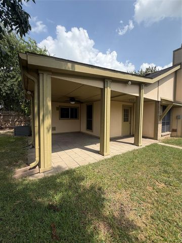 13310 Robinglen Drive, Houston, TX 77083