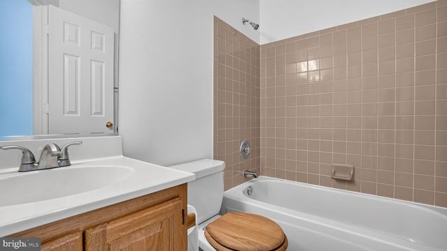6632 COMMODORE CT, New Market, MD 21774