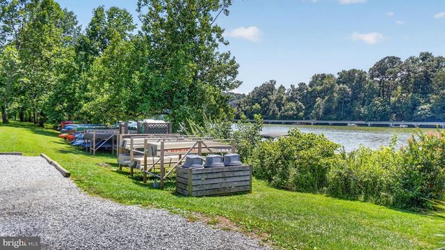 6632 COMMODORE CT, New Market, MD 21774