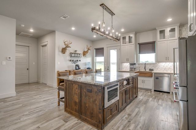 11190 Light Road, Lipan, TX 76462