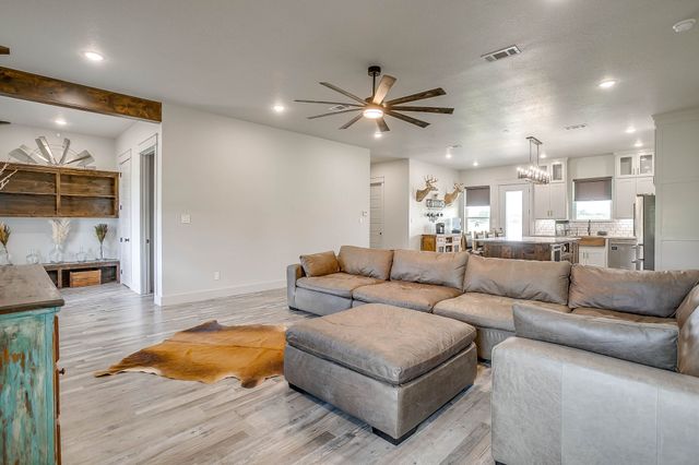 11190 Light Road, Lipan, TX 76462