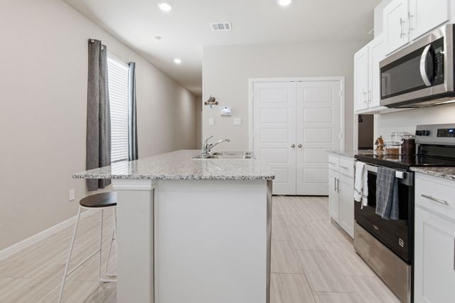 3141 Pecan Farm Lane, Fort Worth, TX 76140