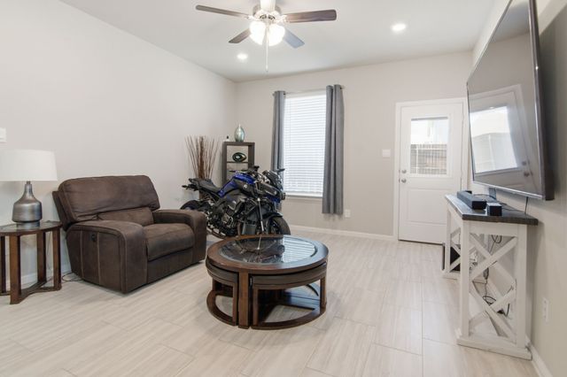 3141 Pecan Farm Lane, Fort Worth, TX 76140