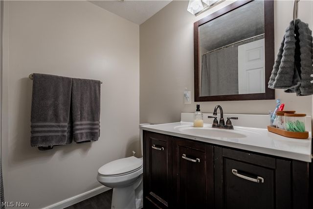 80 Merle Boulevard, Munroe Falls, OH 44262