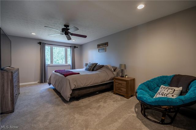 80 Merle Boulevard, Munroe Falls, OH 44262