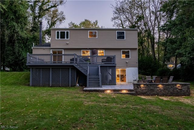 80 Merle Boulevard, Munroe Falls, OH 44262
