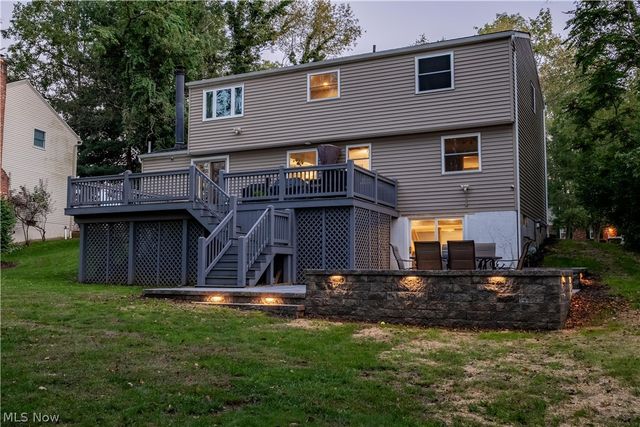80 Merle Boulevard, Munroe Falls, OH 44262