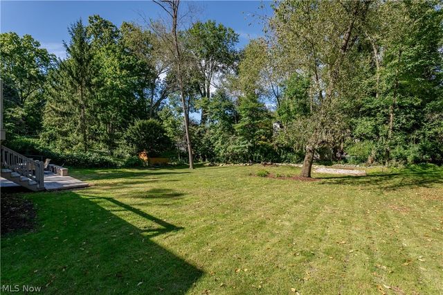 80 Merle Boulevard, Munroe Falls, OH 44262