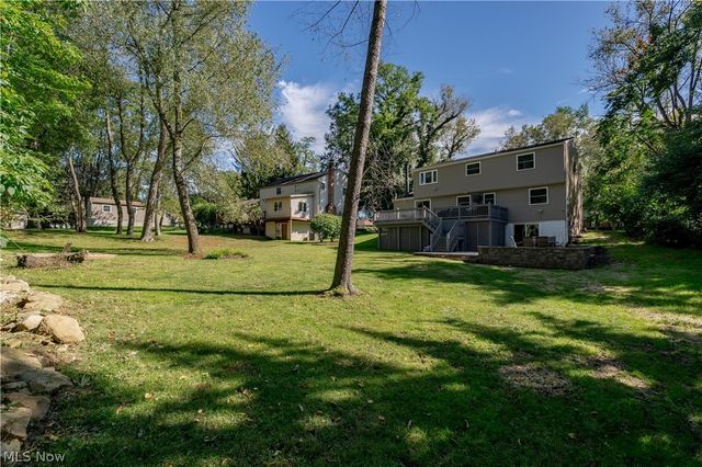 80 Merle Boulevard, Munroe Falls, OH 44262