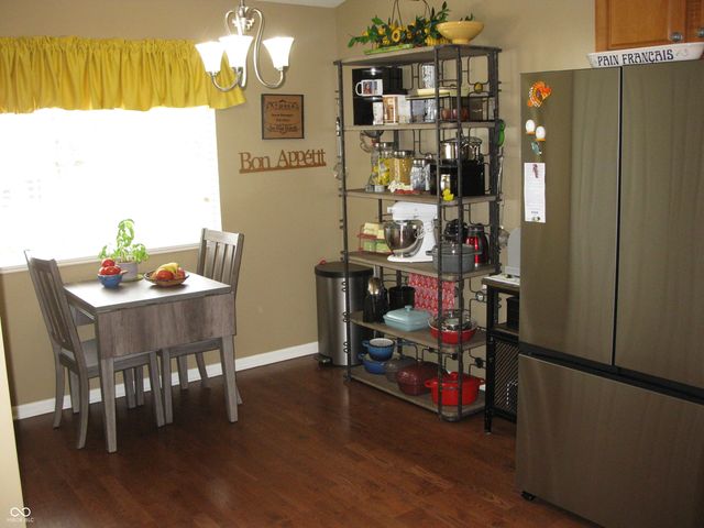 555 Dylan Drive, Avon, IN 46123