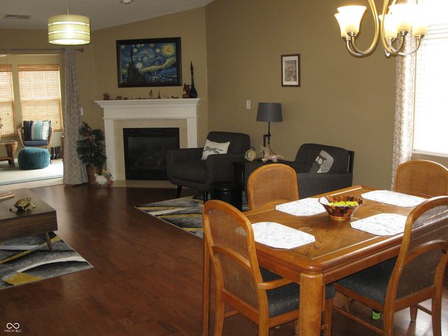 555 Dylan Drive, Avon, IN 46123