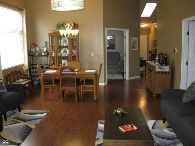 555 Dylan Drive, Avon, IN 46123