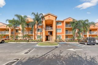 201 SW Palm Dr Apt 201, Port St Lucie, FL 34986