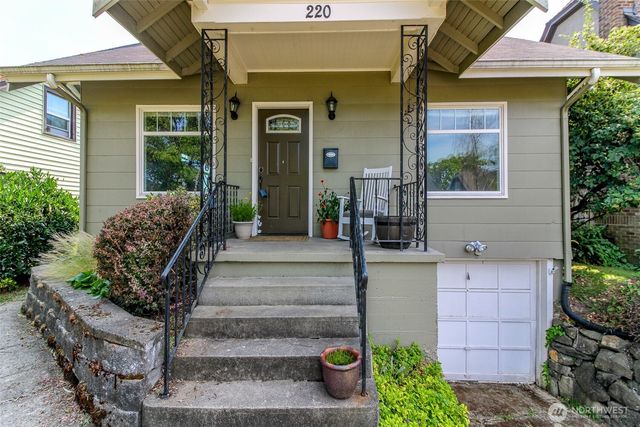 220 S 55th Street, Tacoma, WA 98408