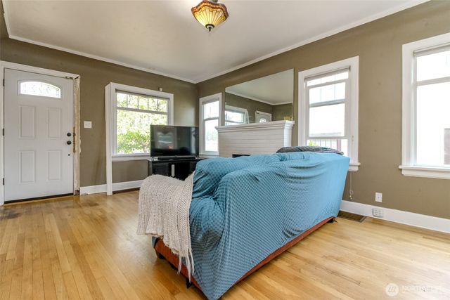 220 S 55th Street, Tacoma, WA 98408