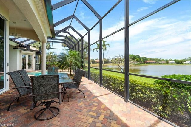 2046 Imperial CIR, Naples, FL 34110