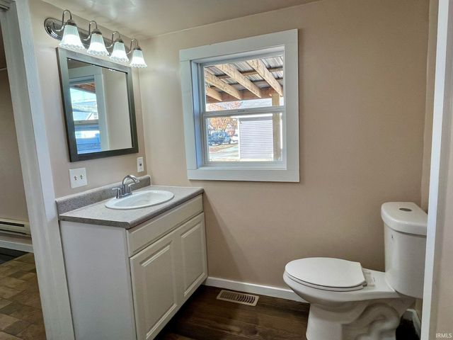 484 W 5Th Street, Peru, IN 46970