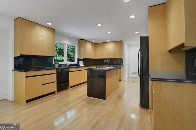 4960 Hidden Branches Circle, Dunwoody, GA 30338