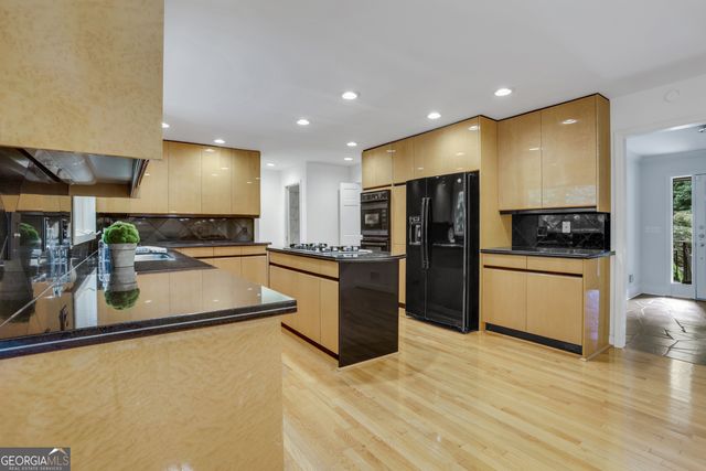 4960 Hidden Branches Circle, Dunwoody, GA 30338