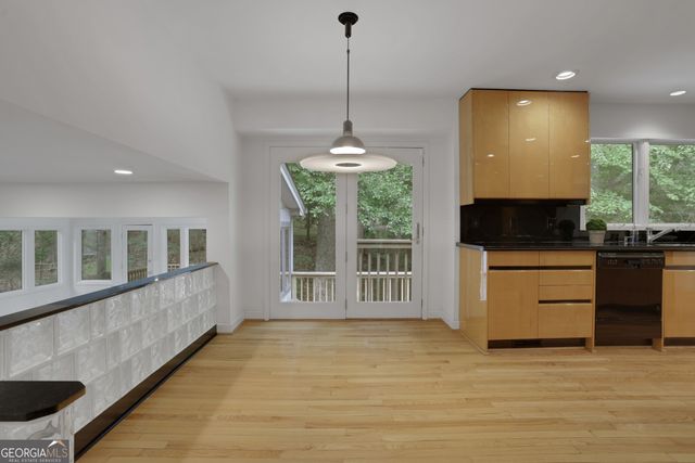 4960 Hidden Branches Circle, Dunwoody, GA 30338