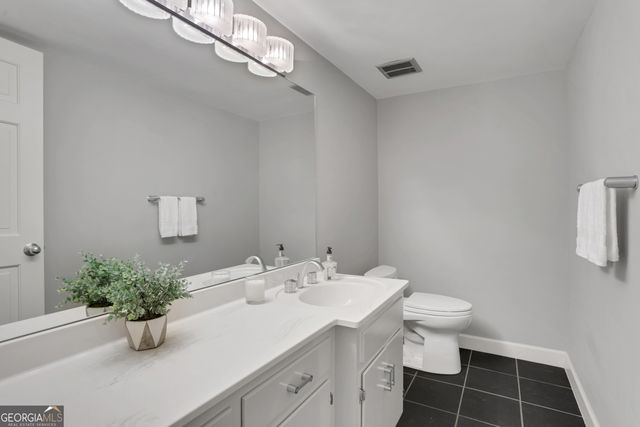 4960 Hidden Branches Circle, Dunwoody, GA 30338