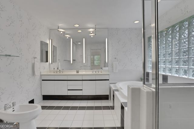 4960 Hidden Branches Circle, Dunwoody, GA 30338