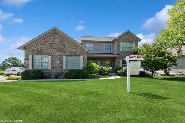 21042 Lakewoods Lane, Shorewood, IL 60404
