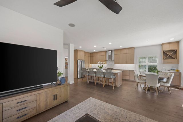 168 Andros Harbour Place, Jupiter, FL 33458