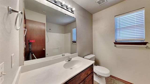 2212 SW 141st Place, Oklahoma City, OK 73170