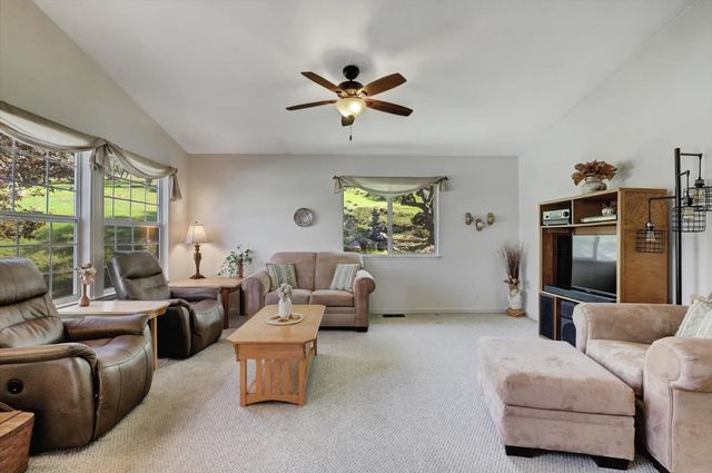 10952 Gopher Mine Trl, Grass Valley, CA 95949