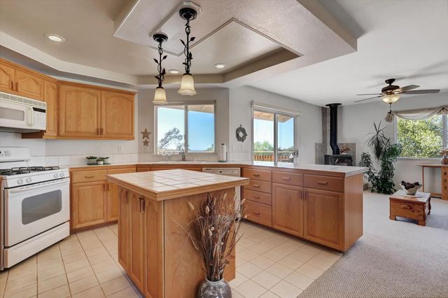 10952 Gopher Mine Trl, Grass Valley, CA 95949