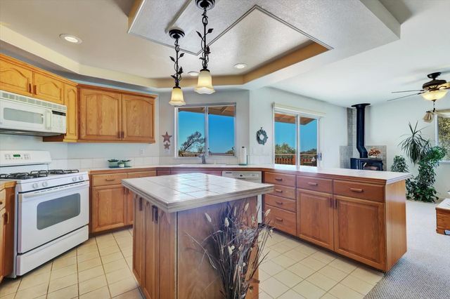 10952 Gopher Mine Trl, Grass Valley, CA 95949