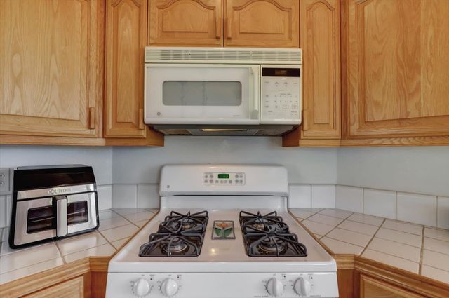 10952 Gopher Mine Trl, Grass Valley, CA 95949