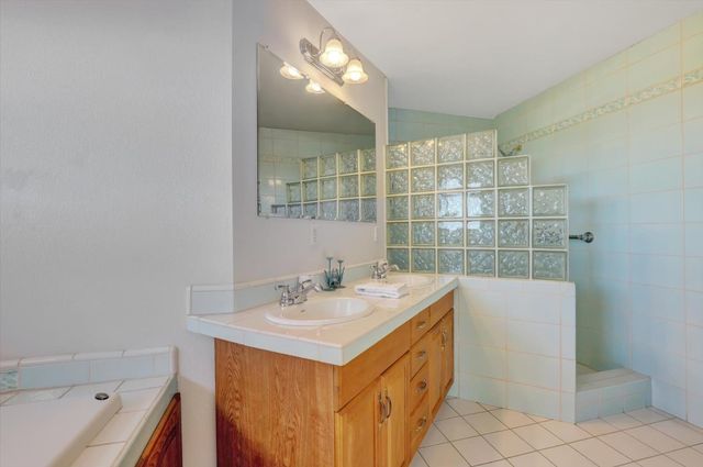 10952 Gopher Mine Trl, Grass Valley, CA 95949